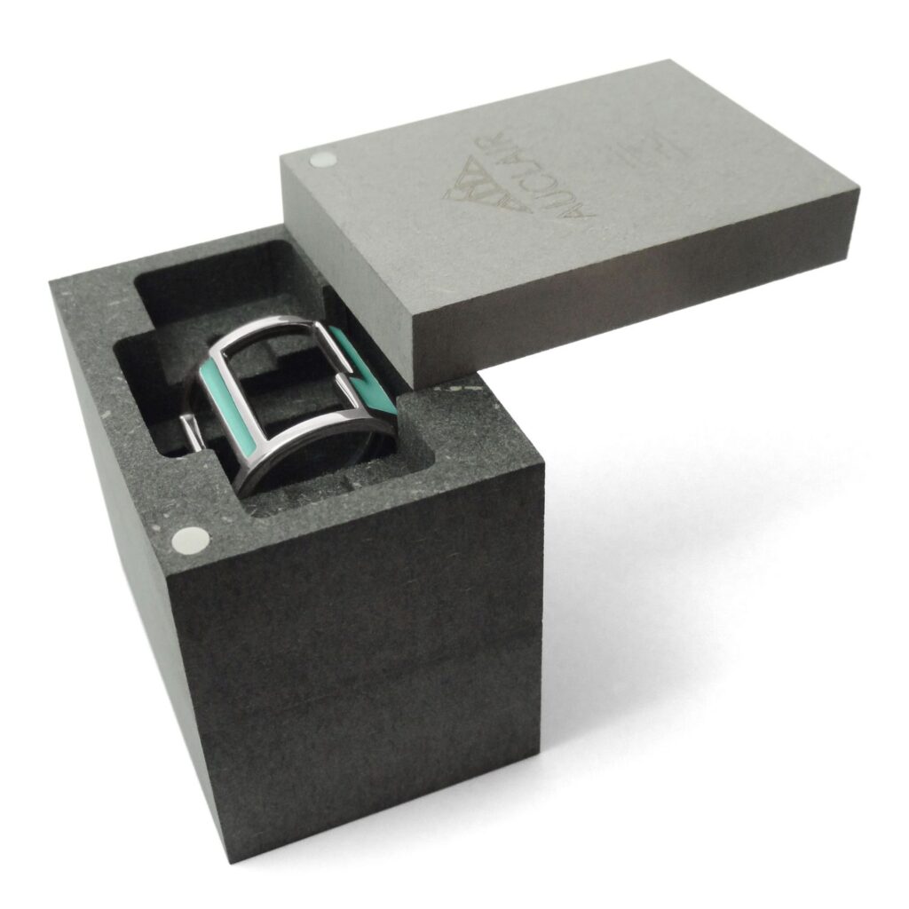 Bague Icto argent laque turquoise boite ouverte fond blanc bijou artisanal