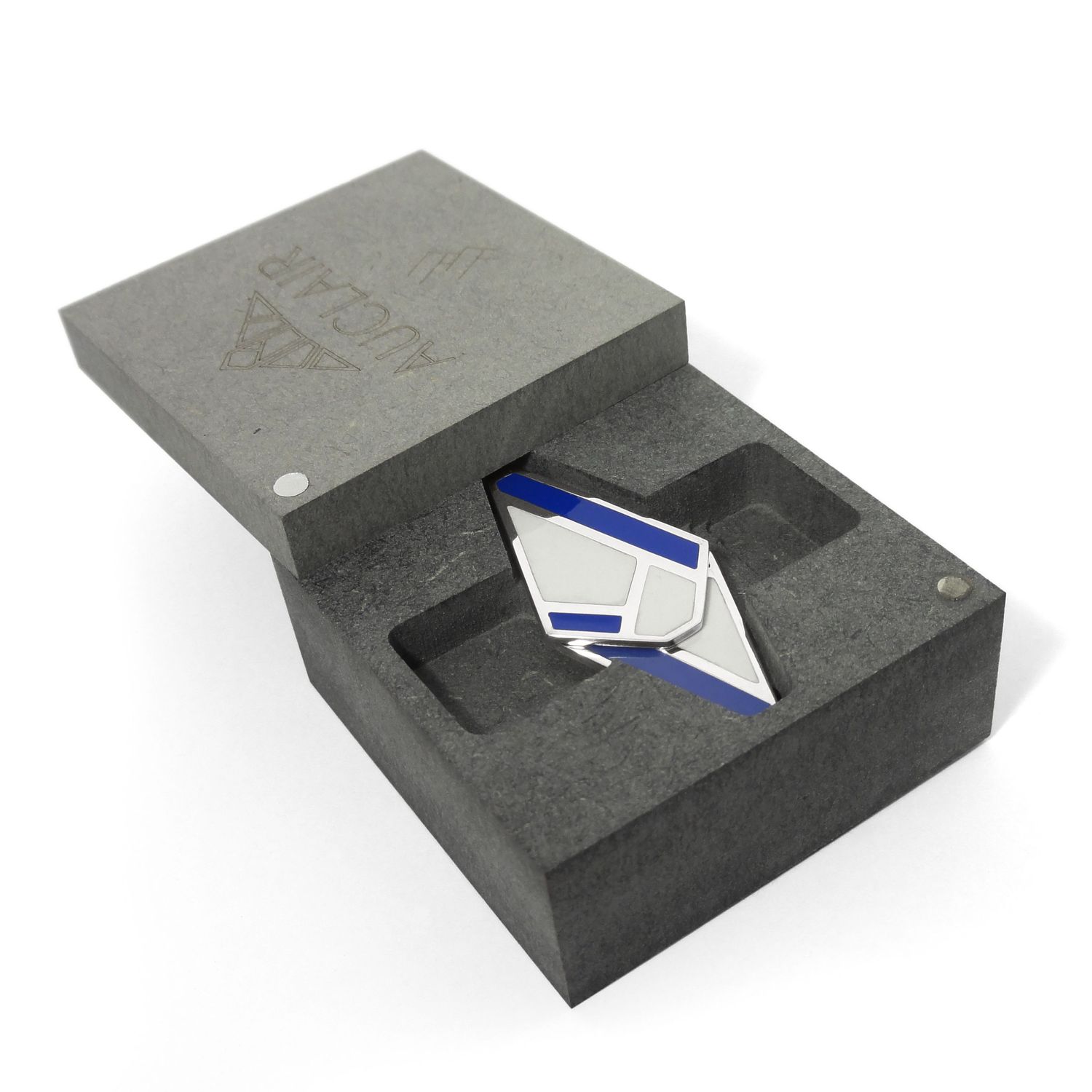 Boucles d'oreilles Olpi argent laque bleue boite ouverte fond blanc parfait offrir