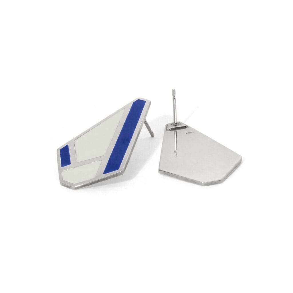 Boucles d'oreilles Olpi argent laque bleue vue dos fond blanc finitions poli