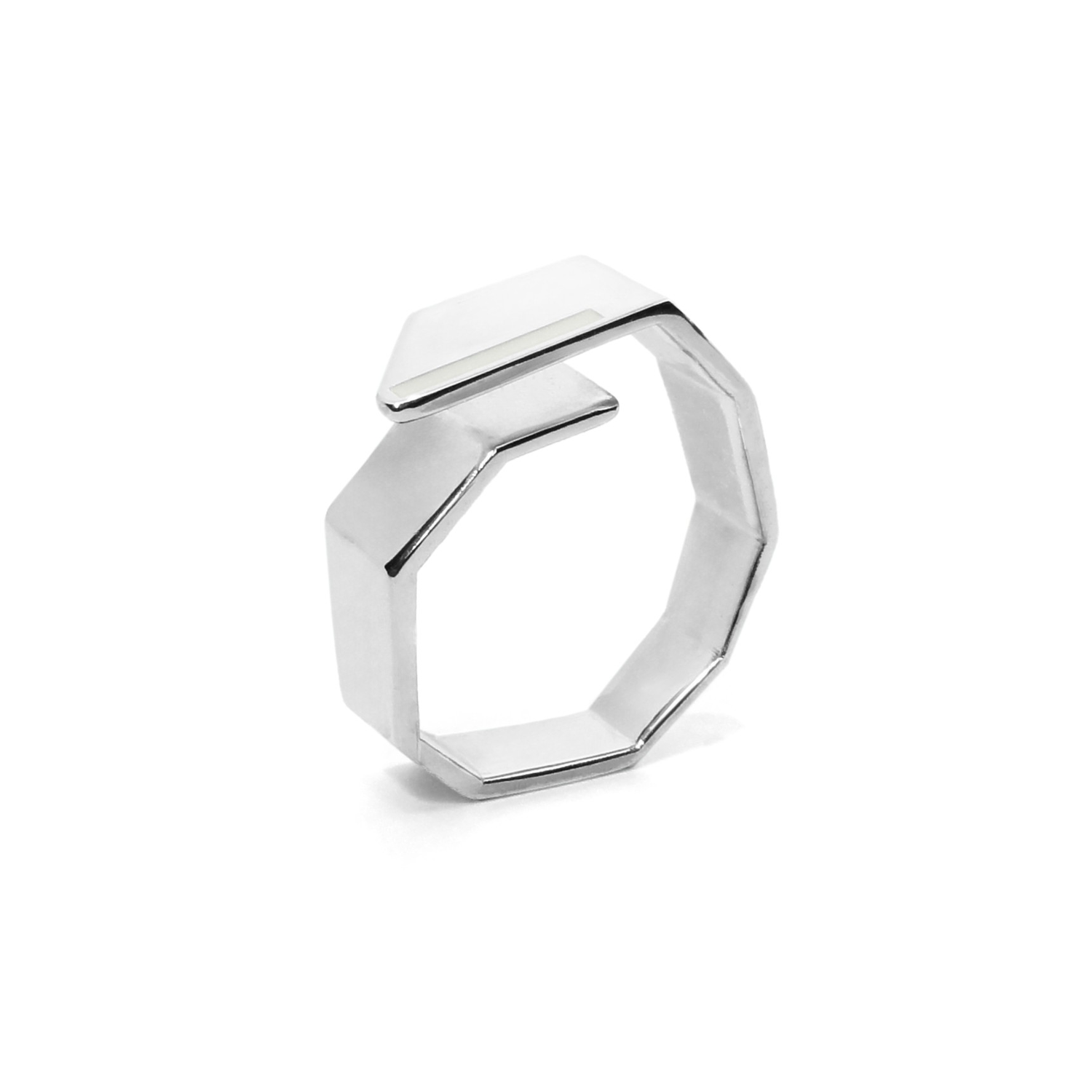 bague laje argent laque blanche lignes pures design contemporain